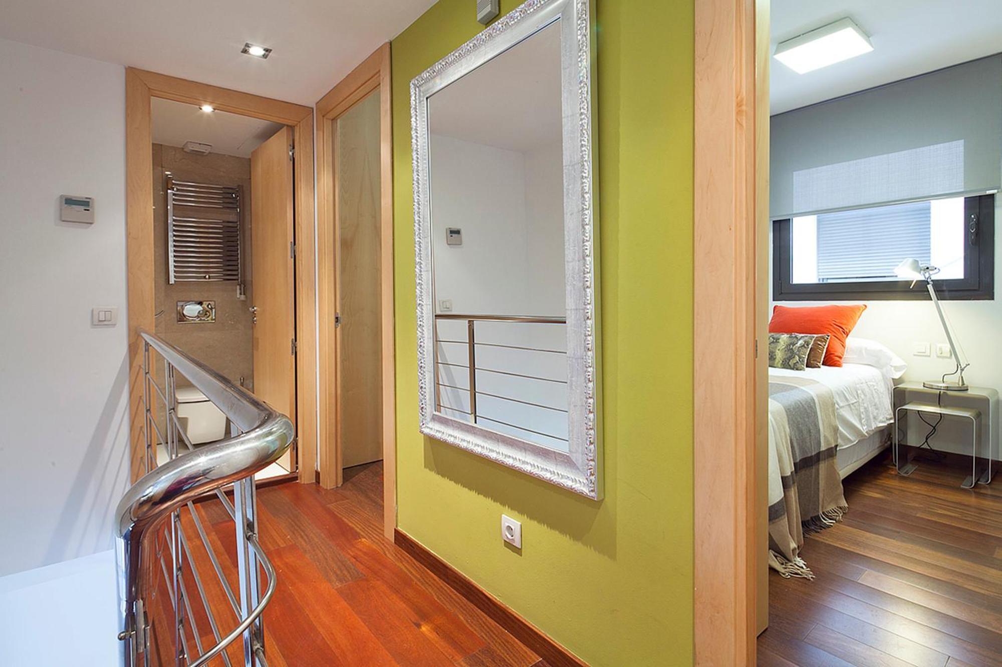 My Space Emirates - Splendid Apartment With Terrace And Pool Near Park Gueell Barcelona Ngoại thất bức ảnh