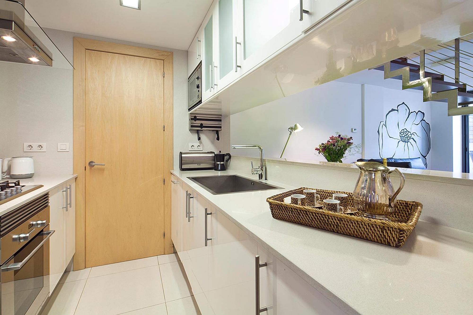 My Space Emirates - Splendid Apartment With Terrace And Pool Near Park Gueell Barcelona Ngoại thất bức ảnh